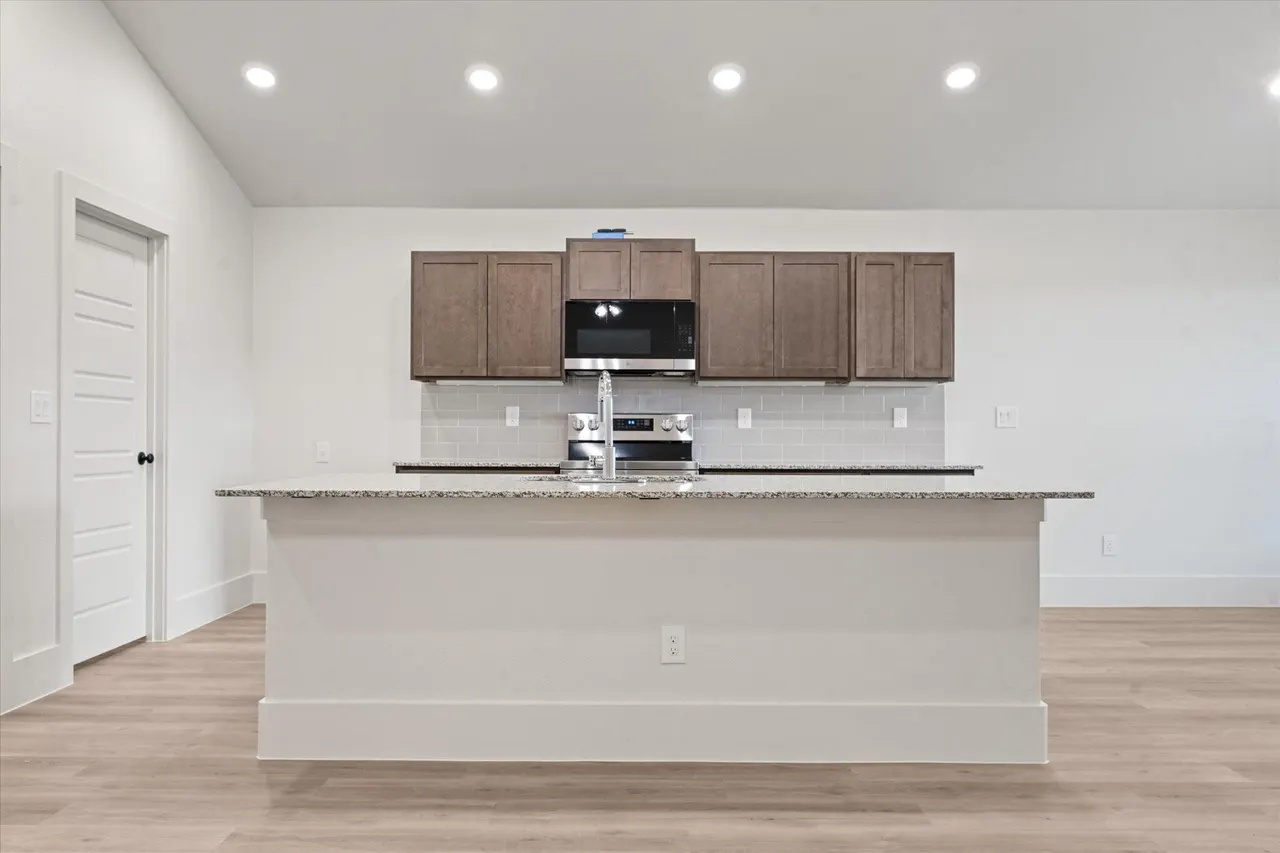 Photo 10 — 15402 Grover Avenue, Lubbock, TX 79424