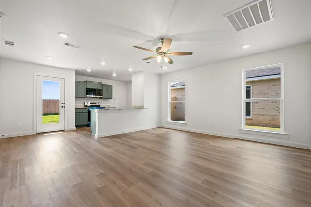 Photo 7 — 7435 64th Street, Lubbock, TX 79407
