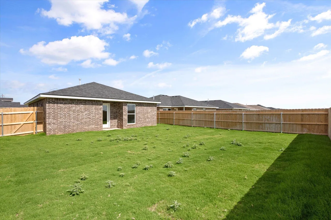 Photo 18 — 7435 64th Street, Lubbock, TX 79407