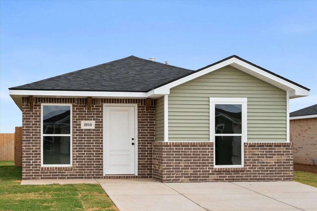 Photo 2 — 2010 Tractor Avenue, Wolfforth, TX 79382
