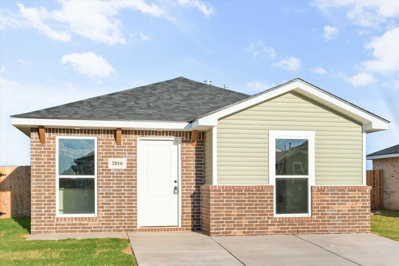 Photo 3 — 2010 Tractor Avenue, Wolfforth, TX 79382