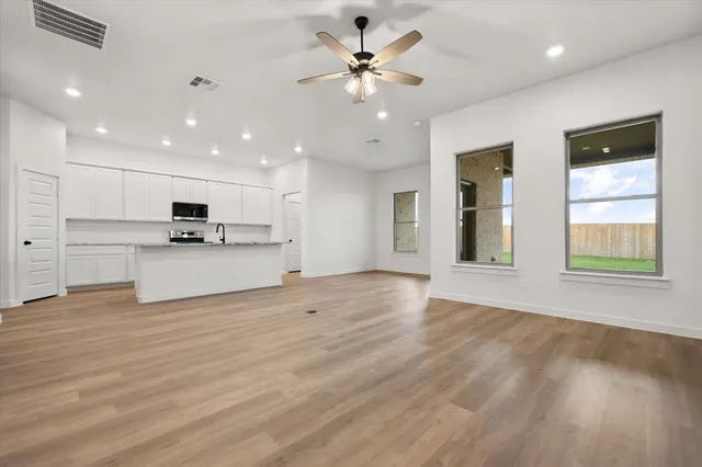 Photo 4 — 3208 Harvest Avenue, Wolfforth, TX 79382