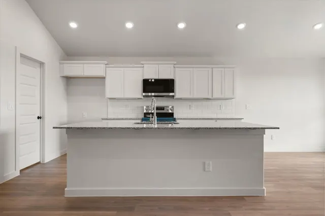 Photo 6 — 801 E 21st Street, Wolfforth, TX 79382
