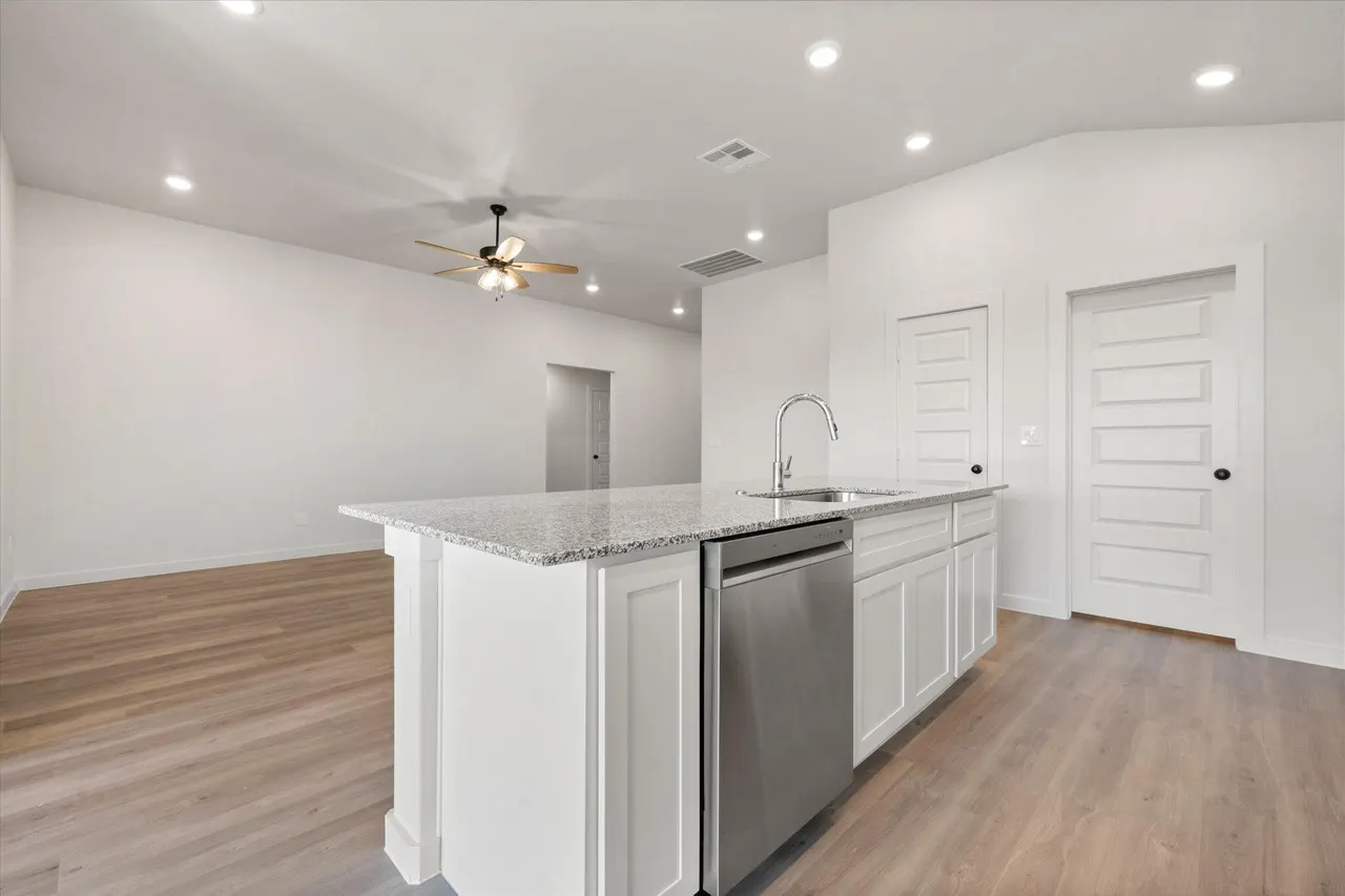 Photo 9 — 801 E 21st Street, Wolfforth, TX 79382