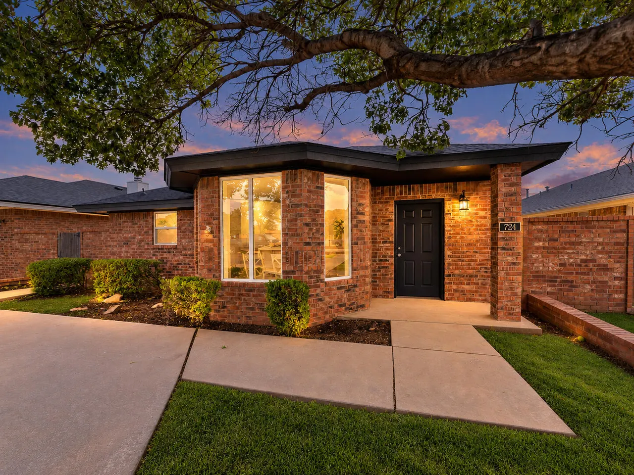 Photo 3 — 724 Hickory Street, Levelland, TX 79336