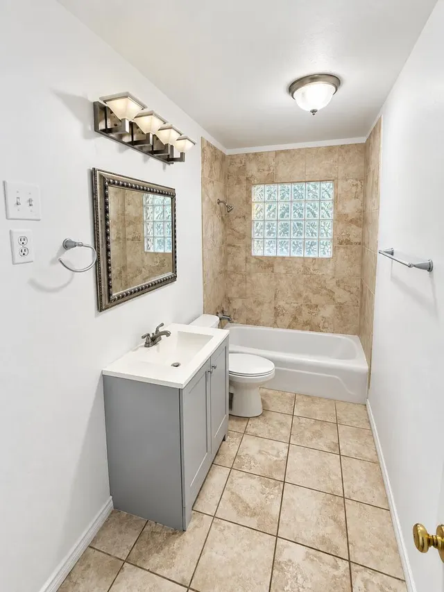 Photo 4 — 4818 15th Street, Lubbock, TX 79416