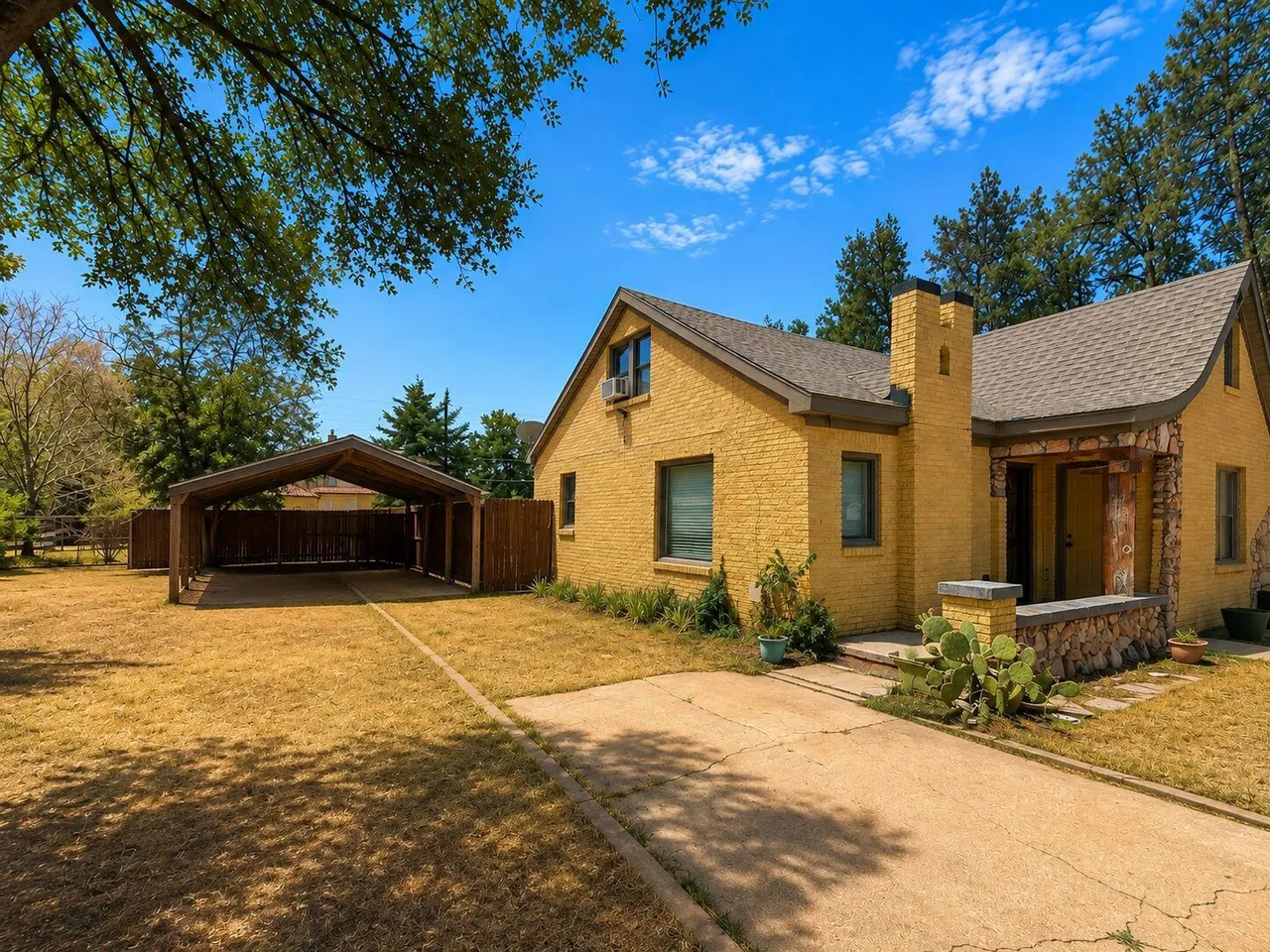 Photo 2 — 1905 28th Street, Lubbock, TX 79411