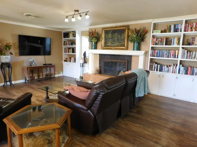 Photo 5 — 1711 W Avenue F, Muleshoe, TX 79347