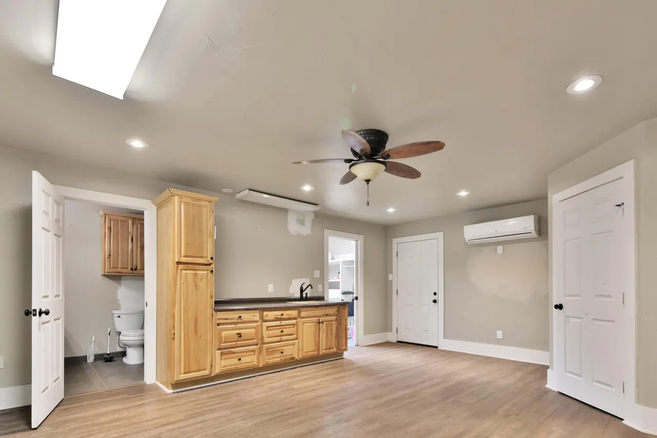 Photo 31 — 4401 28th Street, Lubbock, TX 79410