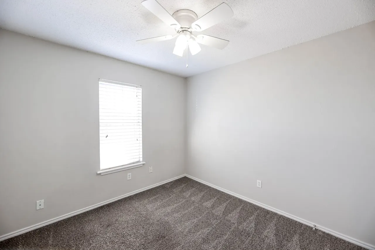 Photo 13 — 2502 110th Street, Lubbock, TX 79423