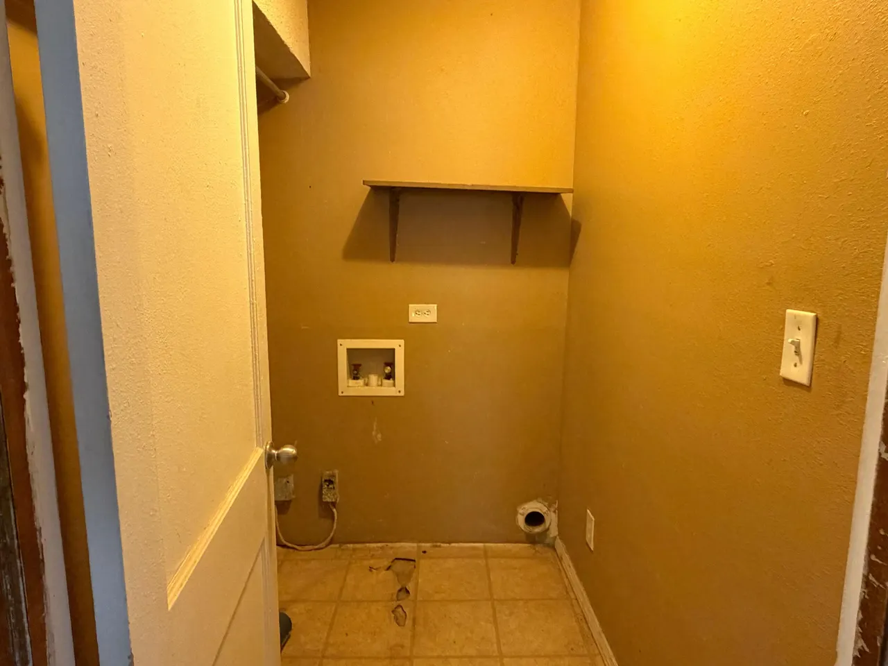 Photo 11 — 2012 39th Street, Lubbock, TX 79412