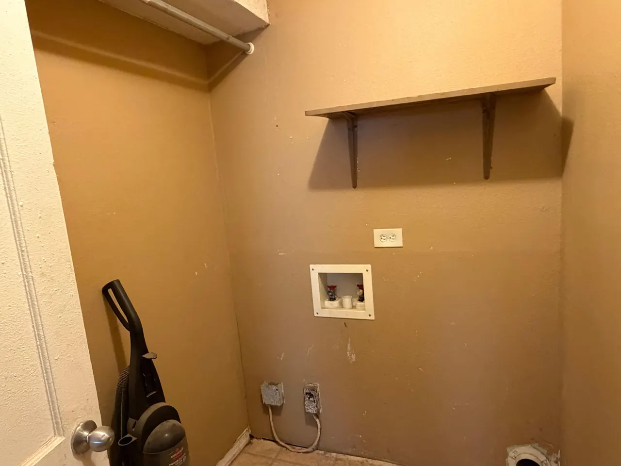 Photo 12 — 2012 39th Street, Lubbock, TX 79412