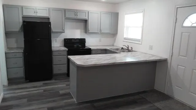 Photo 2 — 1103 14th Street A, Abernathy, TX 79311