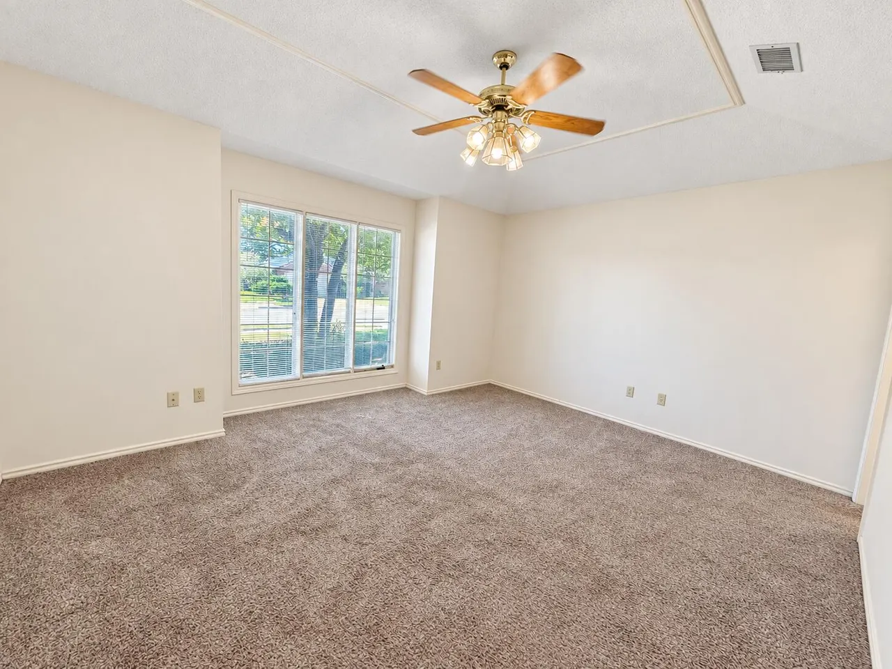 Photo 13 — 5604 95th Street, Lubbock, TX 79424