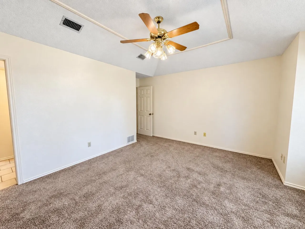 Photo 15 — 5604 95th Street, Lubbock, TX 79424