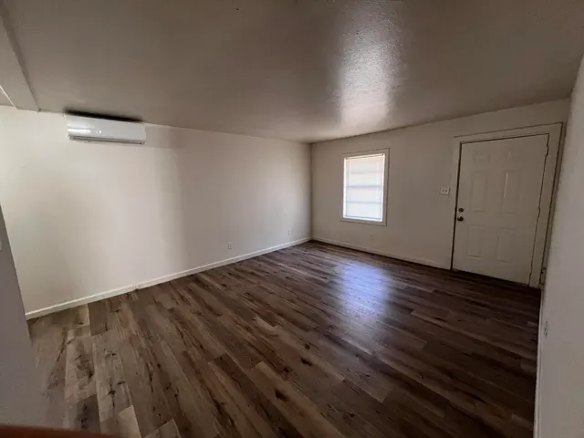 Photo 3 — 2806 E 30th Street, Lubbock, TX 79404