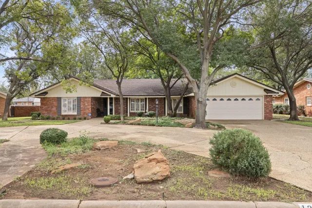 Photo 3 — 1202 E Tate Street, Brownfield, TX 79316