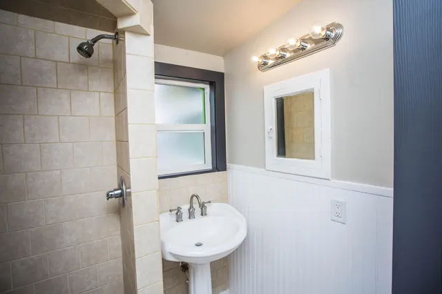 Photo 7 — 2409 30th Street, Lubbock, TX 79411