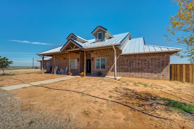 Photo 3 — 1751 County Road 190, Plains, TX 79355