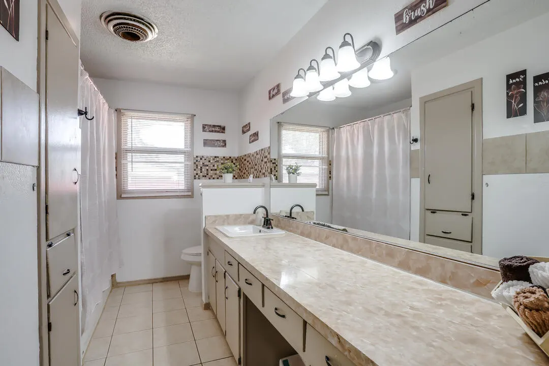 Photo 16 — 2112 67th Street, Lubbock, TX 79412