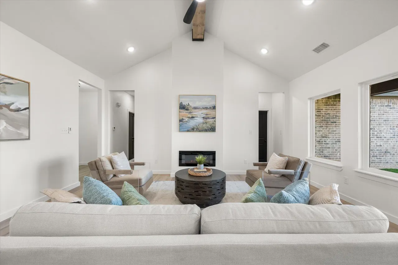 Photo 9 — 1304 Farmhouse Avenue, Wolfforth, TX 79382