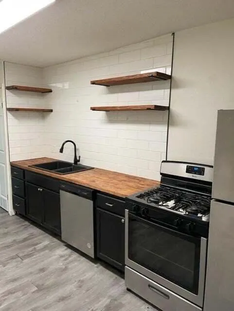 Photo 2 — 2407 31st Street, Lubbock, TX 79411