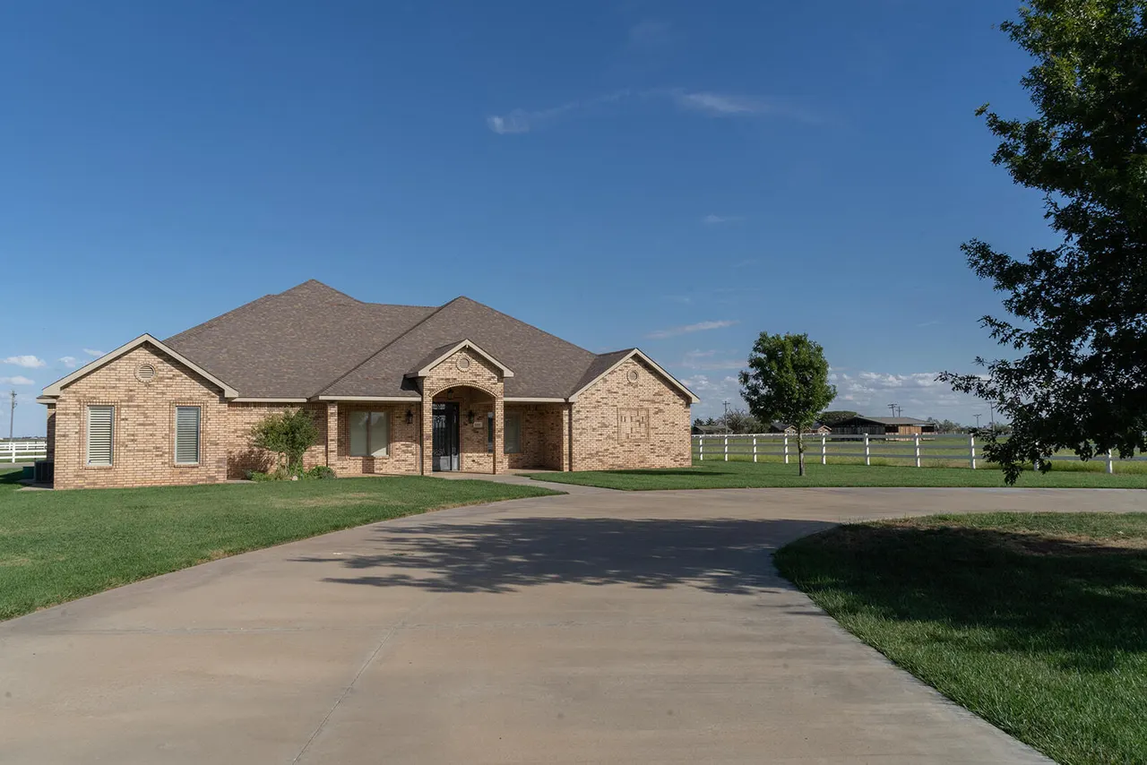 Photo 6 — 3309 SW 8th Street, Plainview, TX 79072