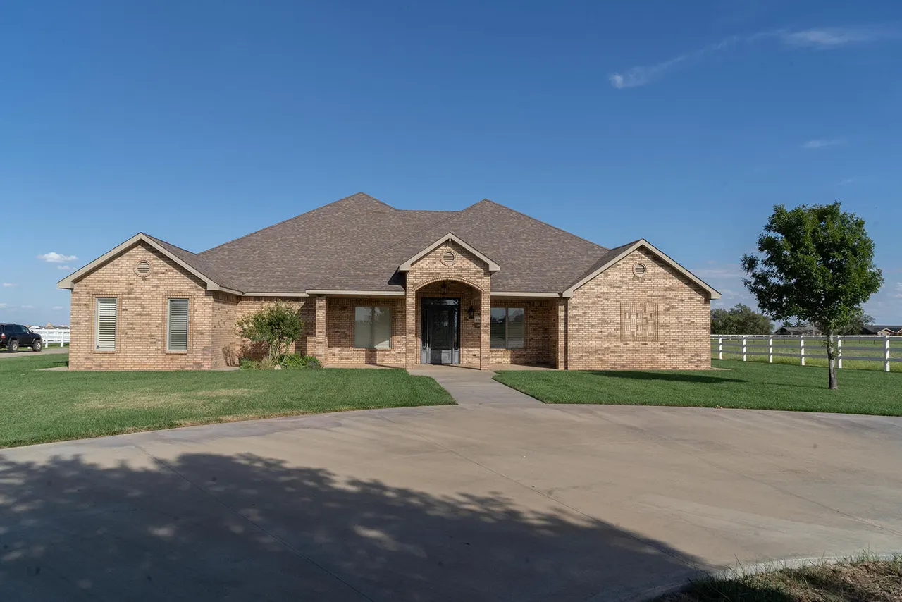 Photo 7 — 3309 SW 8th Street, Plainview, TX 79072