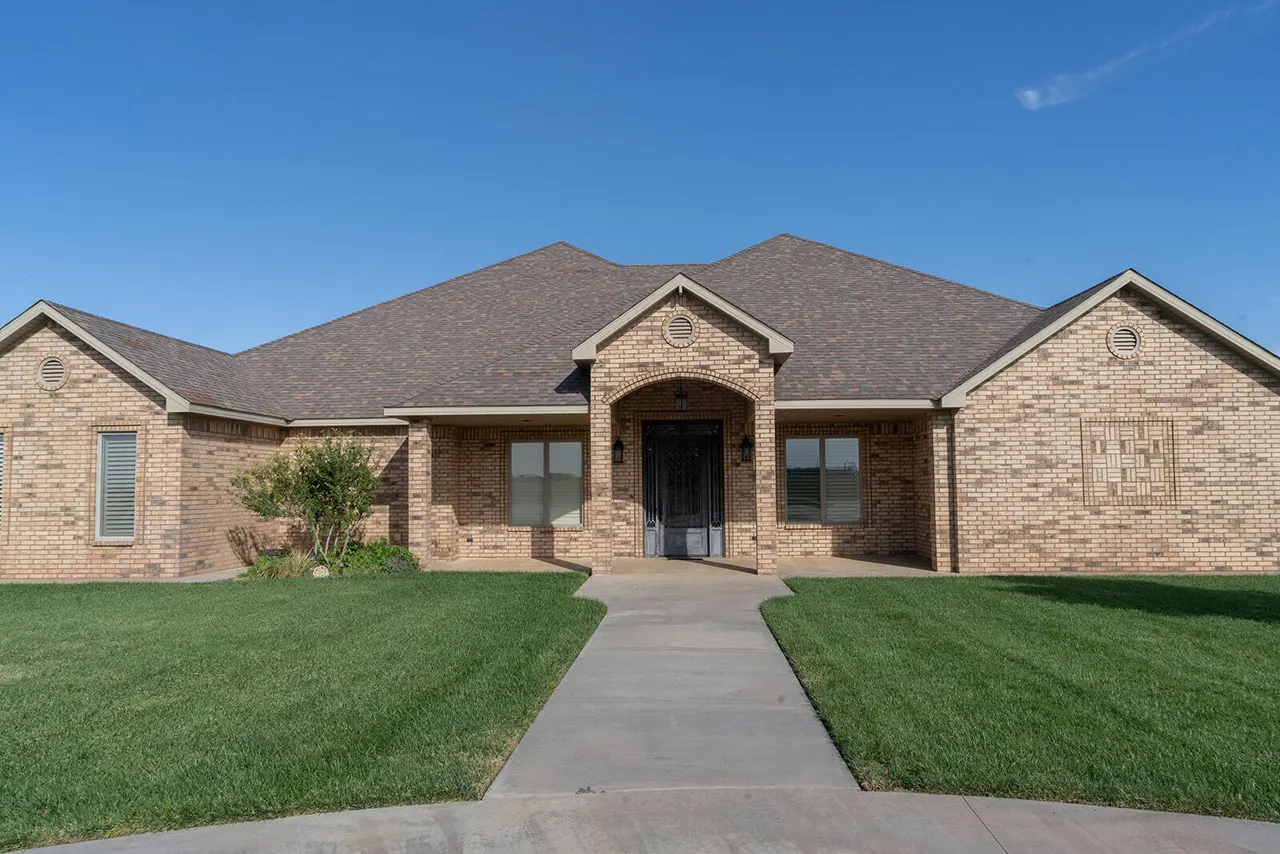 Photo 8 — 3309 SW 8th Street, Plainview, TX 79072