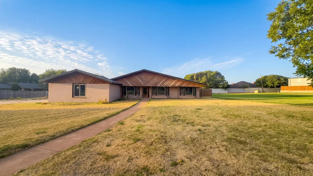 Front exterior — 3707 110th Street, Lubbock, TX 79423