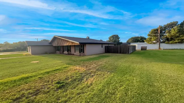Photo 6 — 3707 110th Street, Lubbock, TX 79423