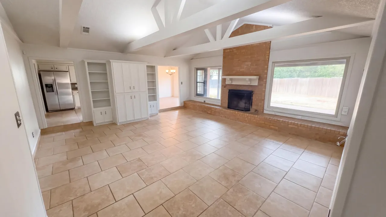 Photo 8 — 3707 110th Street, Lubbock, TX 79423