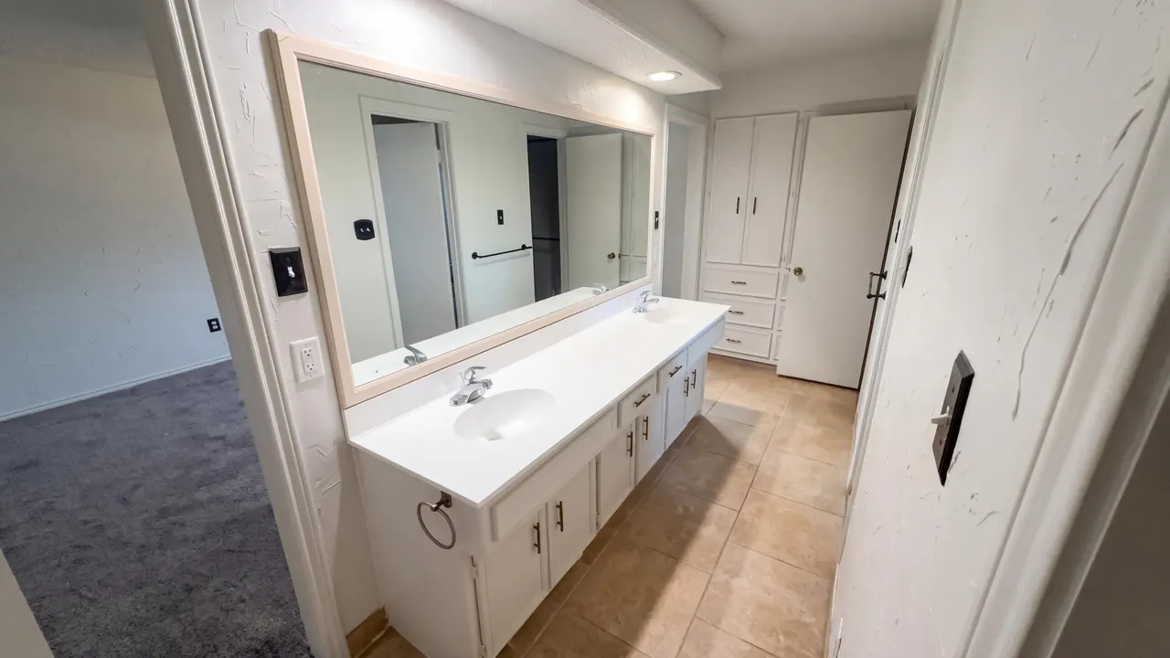 Photo 11 — 3707 110th Street, Lubbock, TX 79423