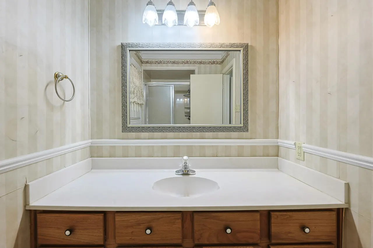 Photo 26 — 5330 31st Street, Lubbock, TX 79407