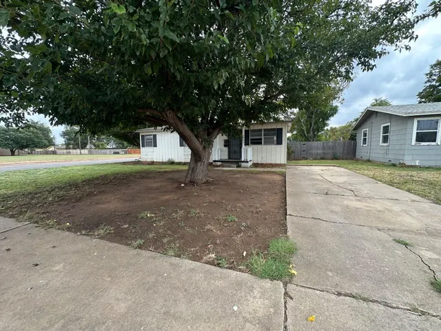 Photo 3 — 4501 51st Street, Lubbock, TX 79414