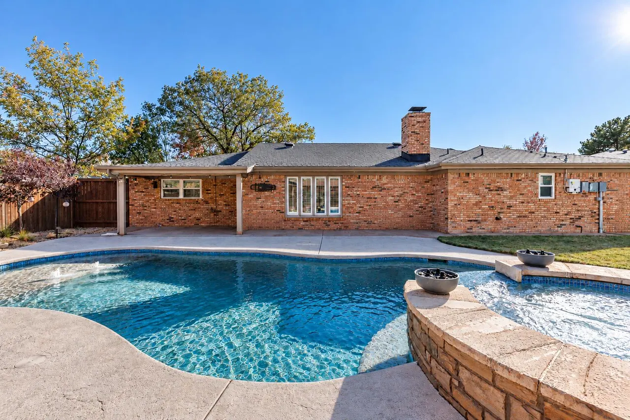 Photo 4 — 5526 75th Street, Lubbock, TX 79424