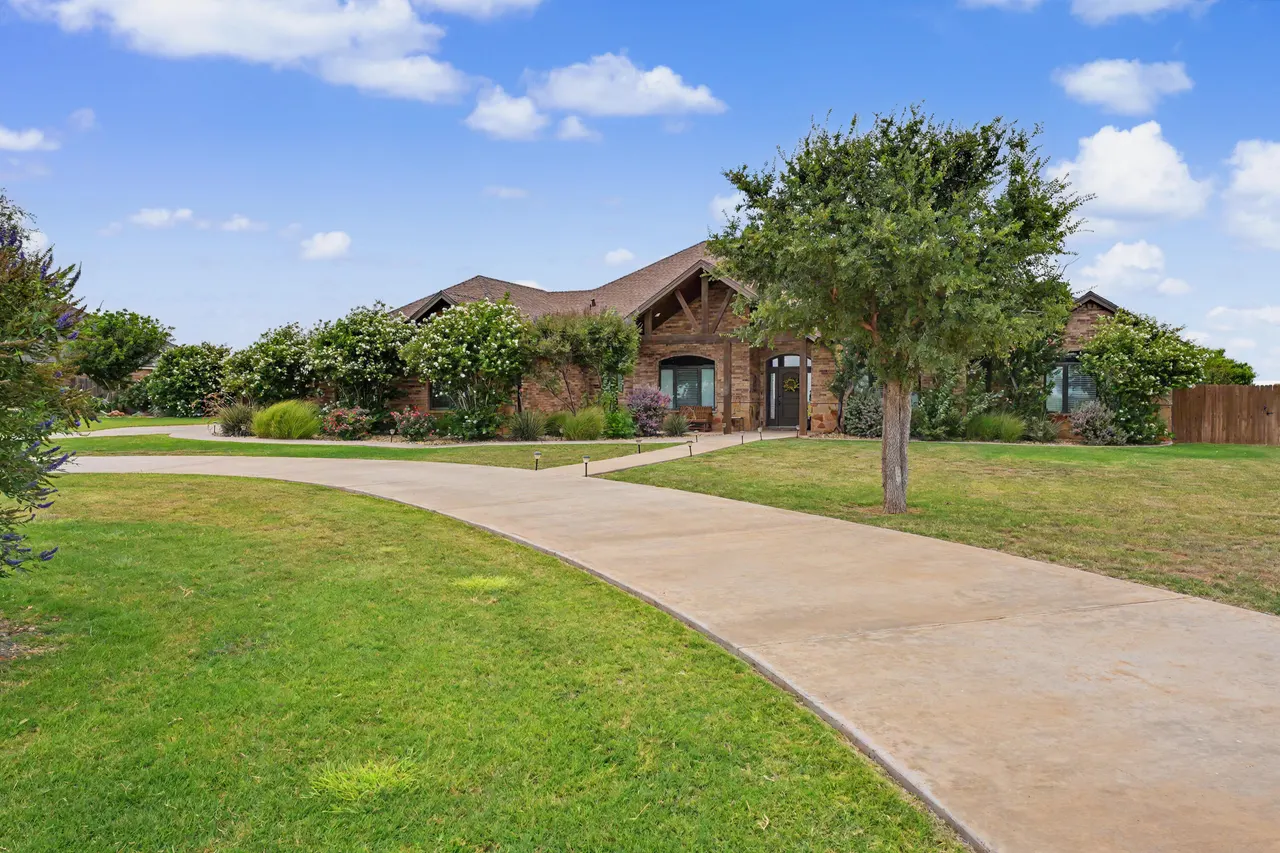 Front exterior — 6769 Dell Drive, Ropesville, TX 79358