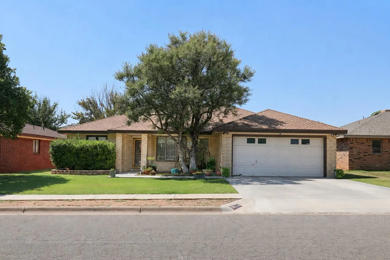 Photo 2 — 5511 94th Street, Lubbock, TX 79424