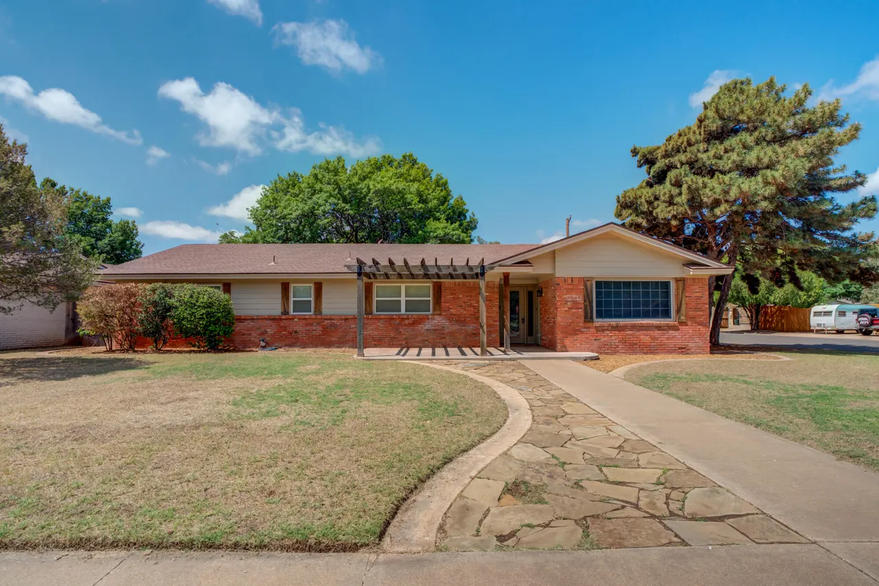 Photo 13 — 6202 Kenosha Drive, Lubbock, TX 79413