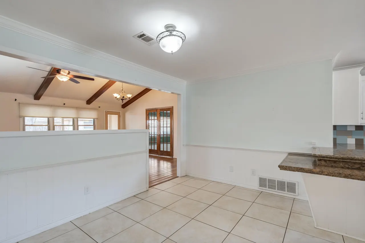 Photo 15 — 6822 Nashville Avenue, Lubbock, TX 79413