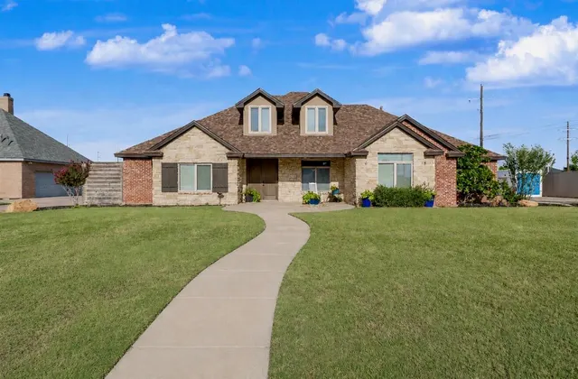 Photo 2 — 9603 Viola Avenue, Lubbock, TX 79424