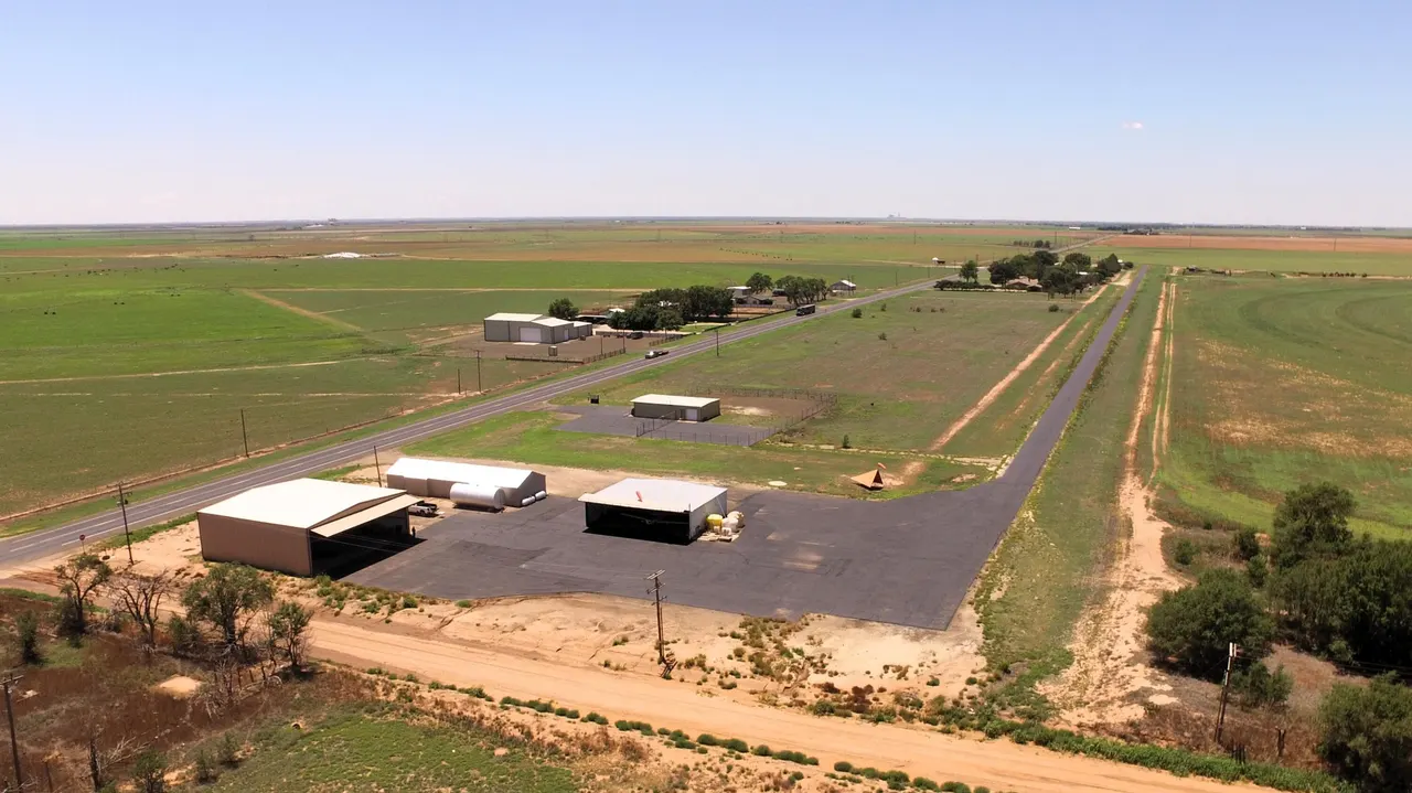 Photo 29 — 1703 US-70, Springlake, TX 79082