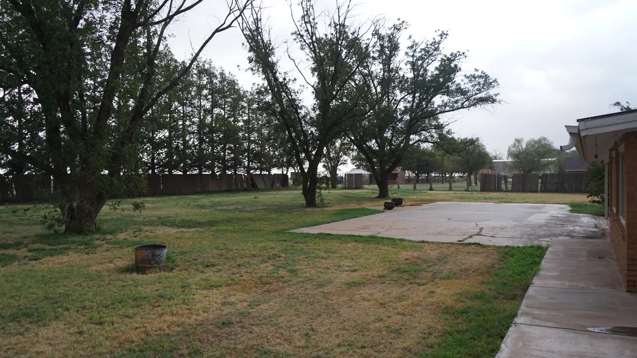 Photo 25 — 1703 US-70, Springlake, TX 79082
