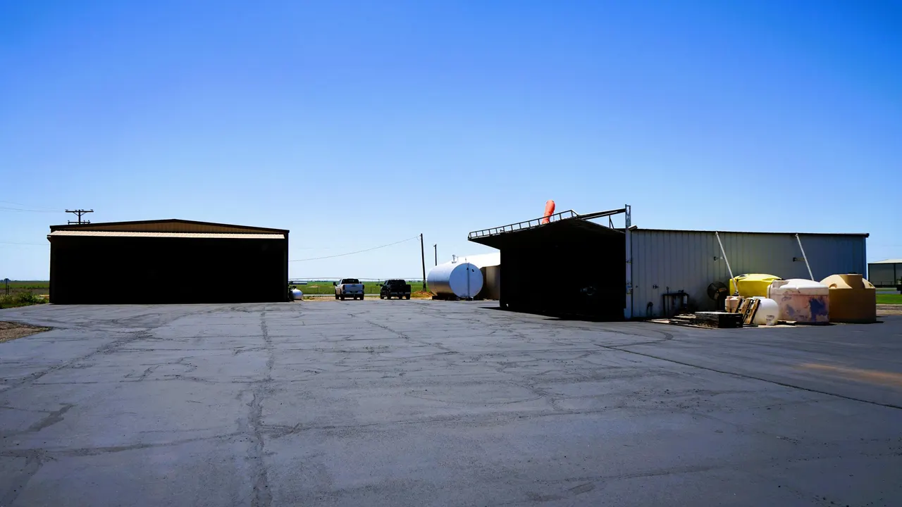 Photo 37 — 1703 US-70, Springlake, TX 79082