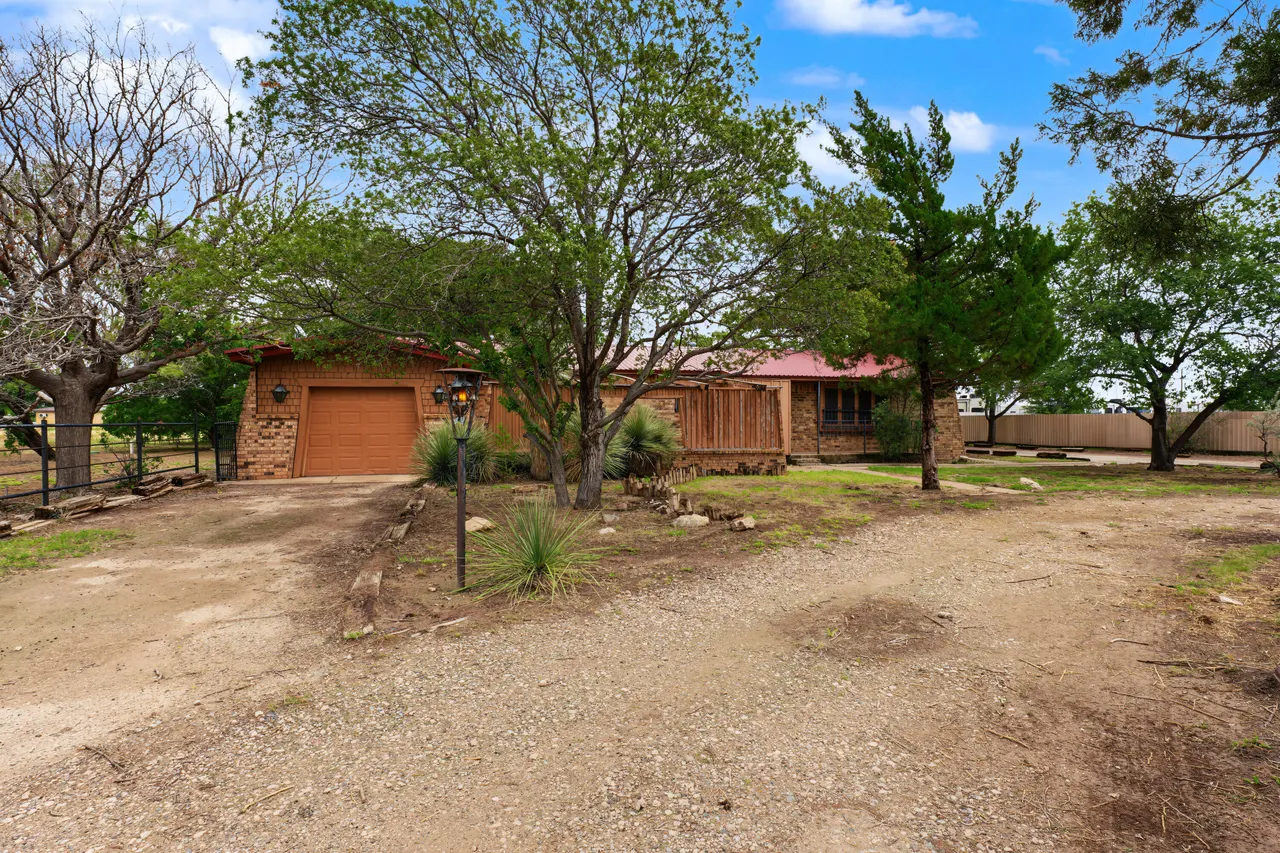 Photo 8 — 510 E County Road 7270, Lubbock, TX 79404