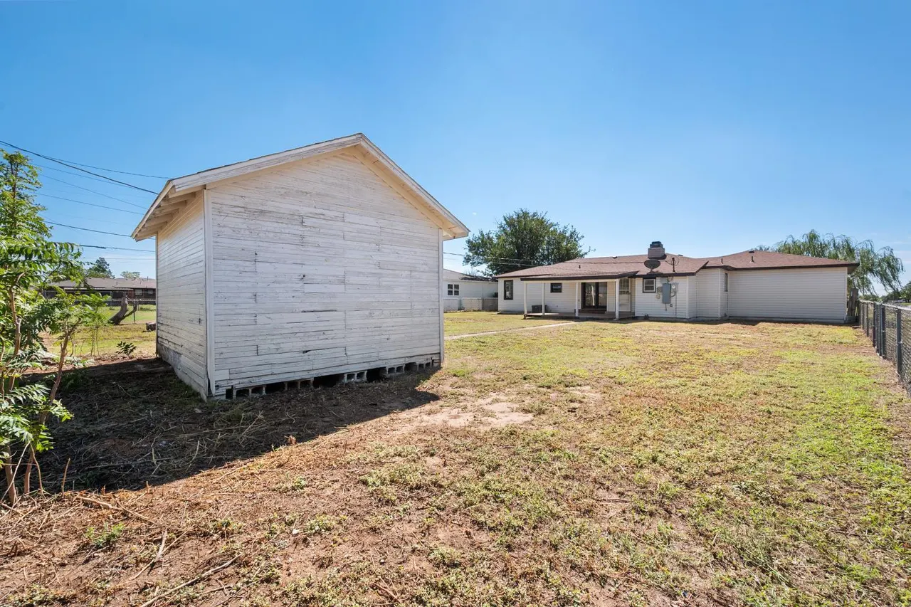 Photo 32 — 712 15th Street, Abernathy, TX 79311