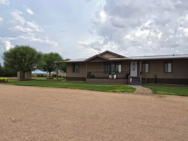 Photo 2 — 910 County Road 215, Seminole, TX 79360