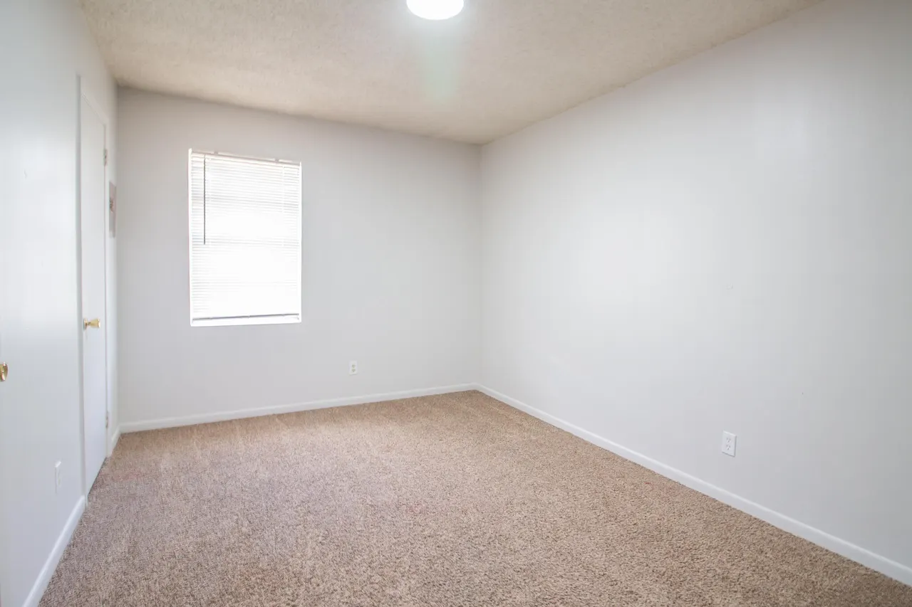 Photo 7 — 2500 W 26th Street B2, Plainview, TX 79072
