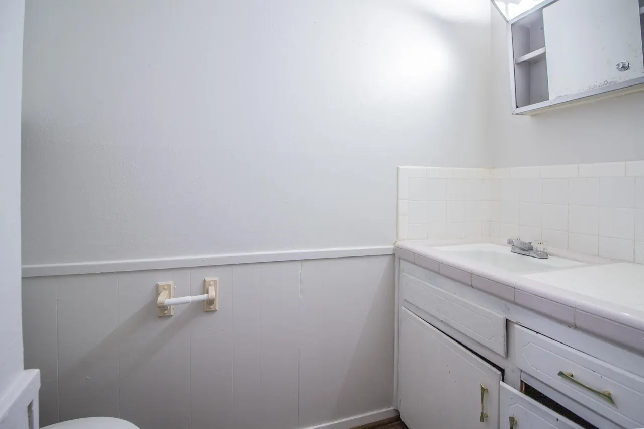 Photo 8 — 2500 W 26th Street B2, Plainview, TX 79072