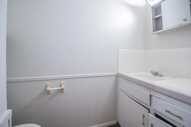 Photo 8 — 2500 W 26th Street B2, Plainview, TX 79072